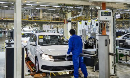 Grupul Volkswagen va reduce numarul de angajati la marca VW, in cadrul programului de restrangere a costurilor