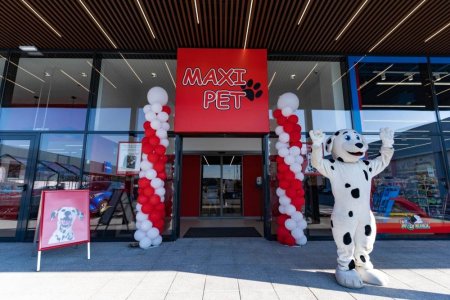 Maxi Pet deschide un nou hipermarket pentru <span style='background:#EDF514'>ANIMAL</span>e de companie; investitie totala de 250.000 de euro
