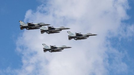 Patru avioane germane Eurofighter sustin misiunea de politie aeriana a NATO in Romania