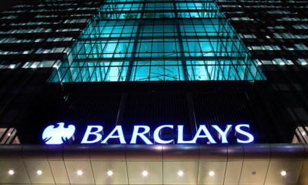 <span style='background:#EDF514'>MARILE BANCI</span> incep sa taie costuri: Barclays analizeaza un plan prin care ar renunta la mii de clienti din cadrul bancii sale de investitii, incercand sa reduca cu 1 miliard de lire sterline costurile