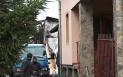 O centrala pe lemne a explodat in casa unui barbat din Mures. Garajul a ars in intregime