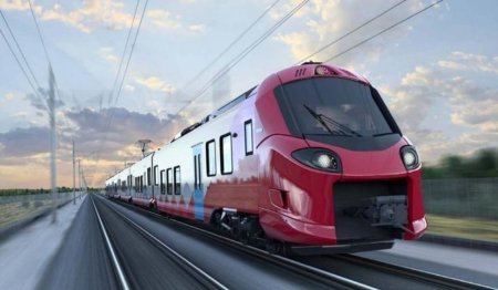 Primul tren nou cumparat de Romania in ultimii 20 de ani ajunge in tara