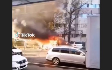Video cu momentul cand o masina explodeaza in parcare, in fata statiei de <span style='background:#EDF514'>METRO</span>u Costin Georgian