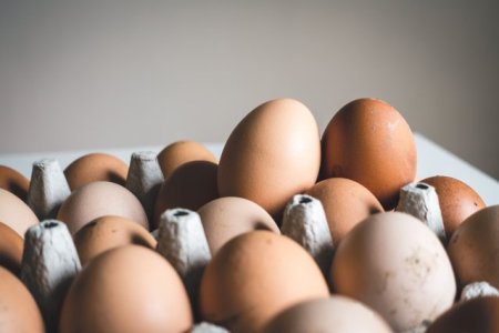 De ce nu trebuie sa va lipseasca ouale si telemeaua din <span style='background:#EDF514'>FRIG</span>ider - beneficii pentru sanatate (P)