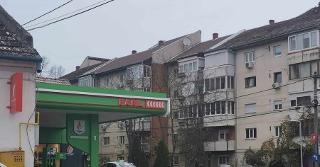 Inca una dintre <span style='background:#EDF514'>BENZINARII</span>le de cartier din Timisoara a fost inchisa. Nu avea autorizatie de mediu