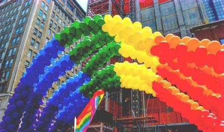 Curtea Suprema a Rusiei interzice miscarea LGBT