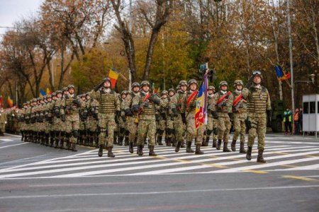 Parada militara: 1500 de soldati vor trece pe sub Arcul de Triumf