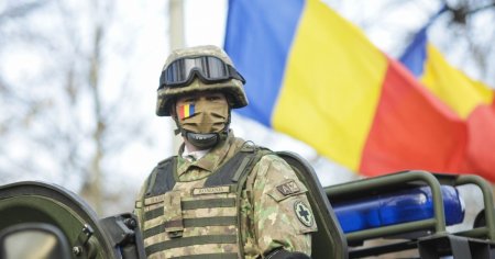 <span style='background:#EDF514'>PARADA MILITARA</span> de Ziua Nationala aduna peste 2.400 de militari la Bucuresti