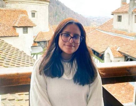 Tanara din Peru, studenta la Bucuresti cu bursa de la statul roman: M-am uitat pe harta si am vazut ca Romania e in centrul lumii 