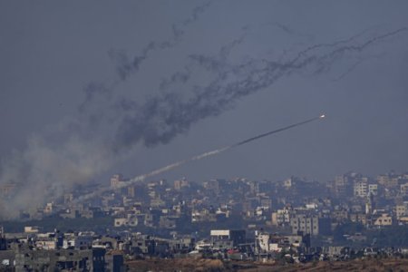 Razboiul Israel - Hamas. Armata israeliana afirma ca a eliminat mai multe celule teroriste / Casa Alba afirma ca Israelul va permite accesul camioanelor cu ajutoare in Fasia Gaza