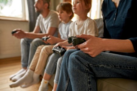 EXCLUSIV. Interviu cu directorul PlayStation pe Spania si Balcani: Spre deosebire de alti gameri, romanii joaca jocuri video ca o activitate cu familia si prietenii