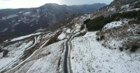 Imagini spectaculoase de pe Transapuseana, cel mai scump drum din tara. Primul tronson este aproape gata VIDEO