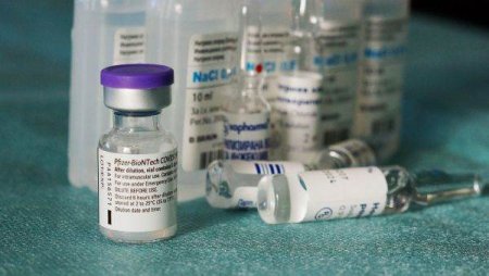 Vaccinul Pfizer anti-Covid 19 a fost achizitionat de Comisia Europeana in ciuda testarii insuficiente