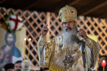 Reactia Arhiepiscopului Teodosie, urmarit penal de DNA pentru cumparare de influenta