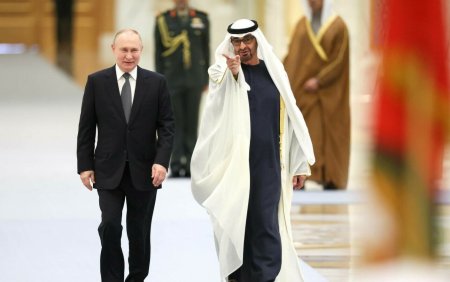 Putin a zburat la Abu Dhabi escortat de avioane de razboi. Arabii i-au desenat pe cer <span style='background:#EDF514'>STEAGUL</span> Rusiei FOTO & VIDEO