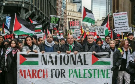 Proteste la Londra. Mii de persoane au manifestat in sprijinul palestinienilor. GALERIE FOTO