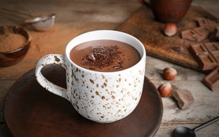 Ciocolata calda - Secretul consumului de ciocolata cu mai putine calorii