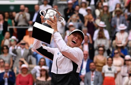 Iga Swiatek, invingatoare la Roland Garros si Turneul Campioanelor, declarata Jucatoarea Anului 2023