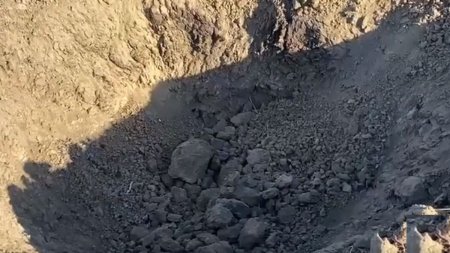 Inca o drona a cazut in Romania, dupa bombardamente. MApN: S-a format un crater de 1,5 metri