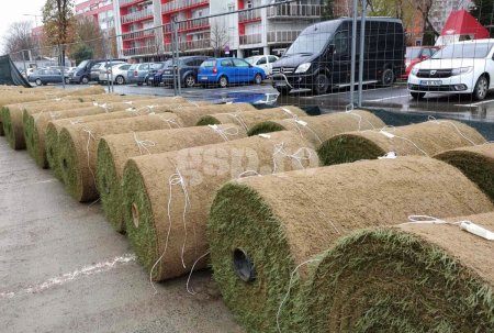 Verde de Craciun » Se monteaza iarba pe santierul din Superliga. Costuri totale: 2 milioane de euro