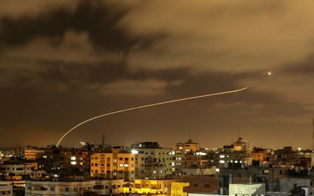 Hamas a lansat un atac cu rachete asupra Ierusalimului ca raspuns la masacrele sionistilor asupra civililor | VIDEO