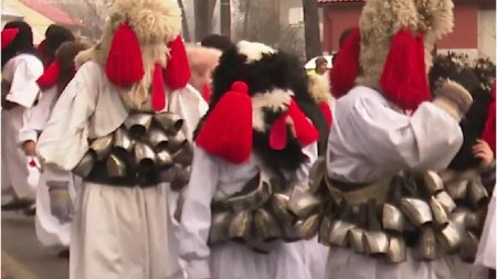 Zona din Romania cu o traditie unica de sarbatori: Dansul brondosilor din Cavnic
