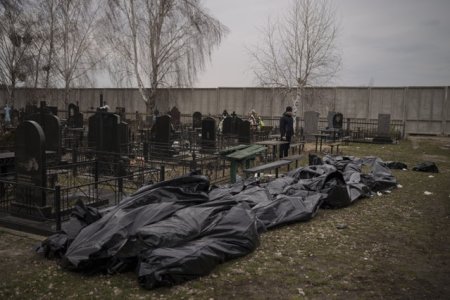 Un fost soldat rus vrea sa depuna marturie la CPI privind crimele de razboi la care a fost martor