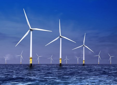 Guvernul va adopta legea privind energia eoliana offshore. Prima reactie a premierului Ciolacu