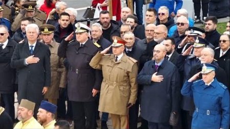 Primarul Sectorului 5, Cristian Popescu Piedone: Am inaugurat monumentul eroilor transmisionisti cazuti in teatrele de operatiuni!