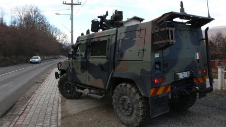 Kosovo sustine ca barbati inarmati din Serbia planuiesc mai multe atacuri. Belgradul neaga vehement