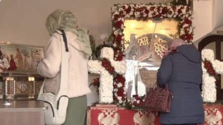 Premiera in Romania: Credinciosii se pot ruga la Darurile Magilor de la Rasarit, aduse la Manastirea Pantocrator din Teleorman