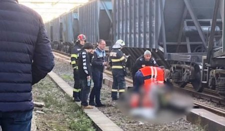 Copil de 14 ani, cu arsuri grave la spital, dupa ce s-a urcat pe un tren din Gara Focsani sa faca poze si s-a curentat