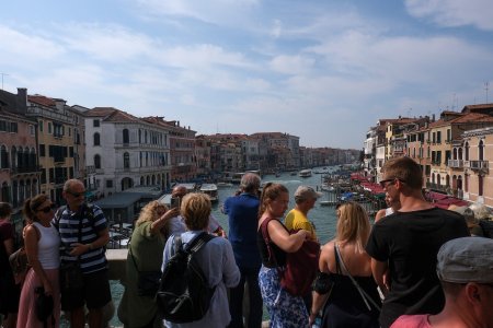 Noi interdictii impuse de autoritatile din Venetia: Pot genera confuzie si tulburari”