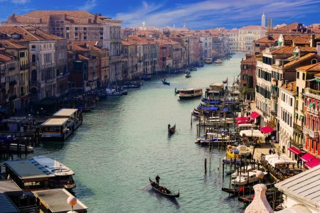 Venetia va interzice grupurile mari de turisti si megafoanele