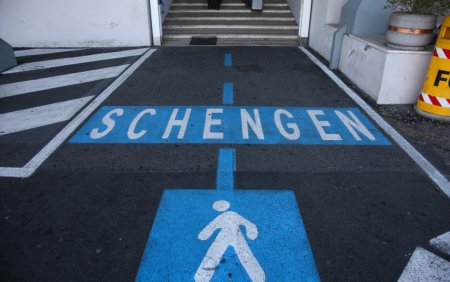 Comisia Europeana: Negocierile pentru intrarea Romaniei in Schengen si cu frontierele terestre vor continua in 2024