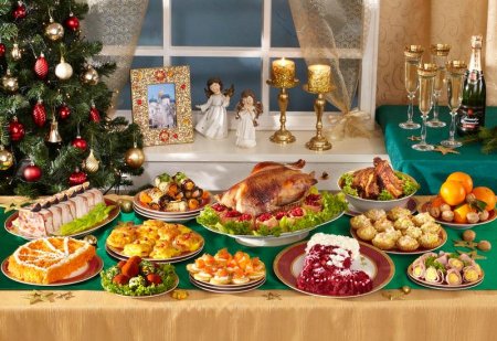 Idei delicioase pentru masa de Revelion 2024: O varietate festiva si sofisticata pentru a incheia anul cu gust