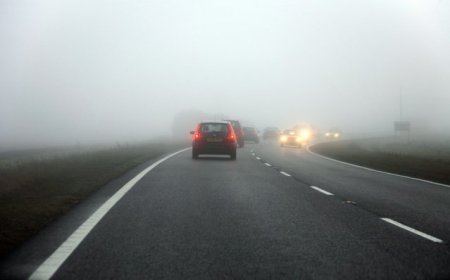 Vizibilitate redusa pe drumurile din mai multe judete din cauza cetii, luni dimineata