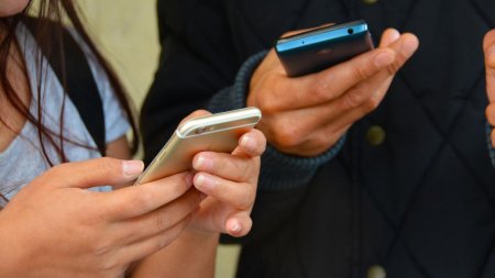 Retelele de telefonie japoneze ofera servicii de mesaje in caz de dezastru