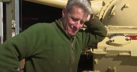 Un britanic a gasit o mina de aur intr-un tanc cumparat de pe <span style='background:#EDF514'>EBAY</span>. Ce s-a intamplat cu lingourile de 2 milioane de lire sterline VIDEO