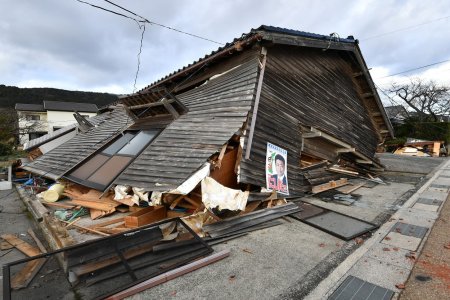„Totul a cazut. Nu mai putem trai aici”. Japonia, indoliata de cutremurul de 7,6 pe Richter. Numarul deceselor creste
