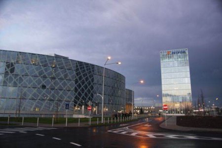 OMV Petrom va achizitiona 50% din actiunile Electrocentrale Borzesti