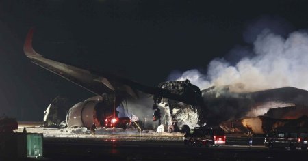 Ce s-a intamplat cu cateva momente inainte ca avionul de linie care a luat foc pe aeroportul din Tokyo sa intre in coliziune cu o aeronava a <span style='background:#EDF514'>PAZE</span>i de Coasta