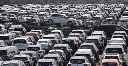 ACAROM: Numarul de autoturisme noi inmatriculate a crescut anul trecut cu aproape 10%. Marcile preferate de romani