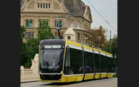 Nu sunt galben-negru. Viceprimarul din Timisoara sustine ca noile tramvaie nu respecta culorile orasului