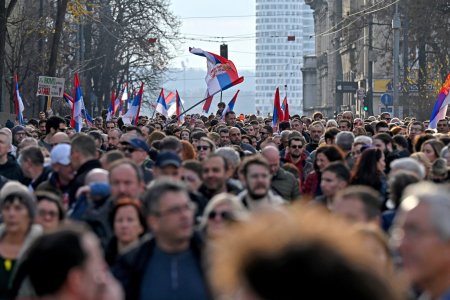 Rezultatele finale ale alegerilor din Serbia confirma victoria partidului presedintelui Vucic, care va obtine majoritatea absoluta in Parlament