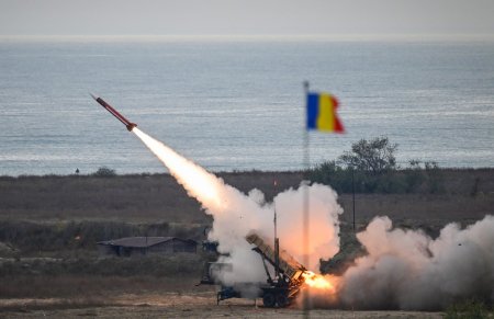 Acord intre mai multe state NATO, inclusiv Romania, pentru cumpararea a 1.000 de rachete Patriot. Contractul, estimat la 5,5 miliarde de dolari