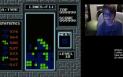 <span style='background:#EDF514'>UN BAIAT DE 13 ANI</span> este primul jucator din lume care a terminat jocul Tetris
