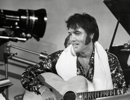 Elvis Presley va fi adus la viata in acest an cu ajutorul inteligentei artificiale pentru un spectacol la Londra