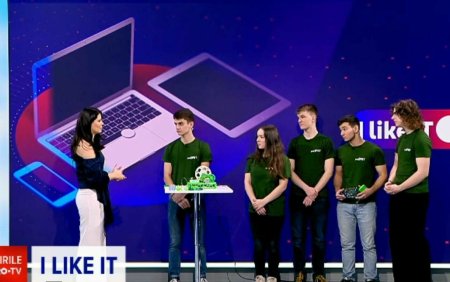 <span style='background:#EDF514'>INVENTIE</span> revolutionara realizata de cinci elevi din Cluj: aparatul care transforma PET-uri in plastic pentru imprimante 3D
