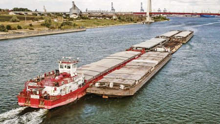 Bursa. Transportatorul dunarean de marfuri Transport Trade Services anunta finalizarea proiectului de modernizare a infrastructurii portului Giurgiu. Investitie de 24 mil. lei